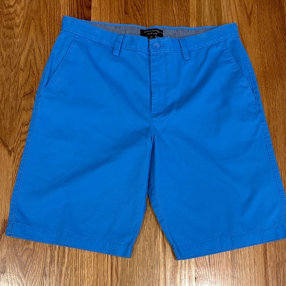 NWT Banana Republic emerson bright Blue Flat-Front Chino Shorts COTTON size 33